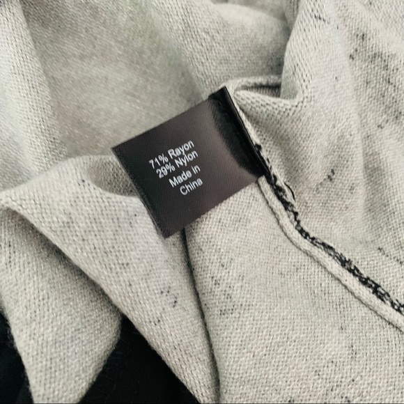 Lane Bryant Printed Chiffon Trim Sweater Size 18/20 - Picture 5 of 6